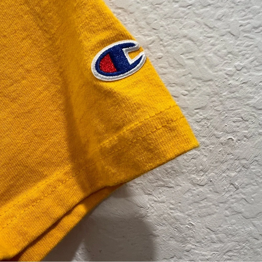 Champion Tee T Shirt Mens Small Yellow Knit Short‎ Sleeve Crew Neck 100% Cotton